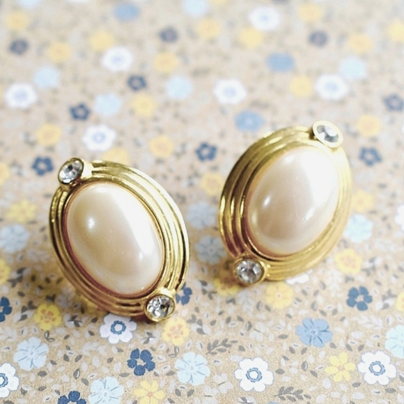 💞💗 Vintage Gold Tone Faux Pearl Rhinestone Tip Statement Earrings - Picture 2 of 8